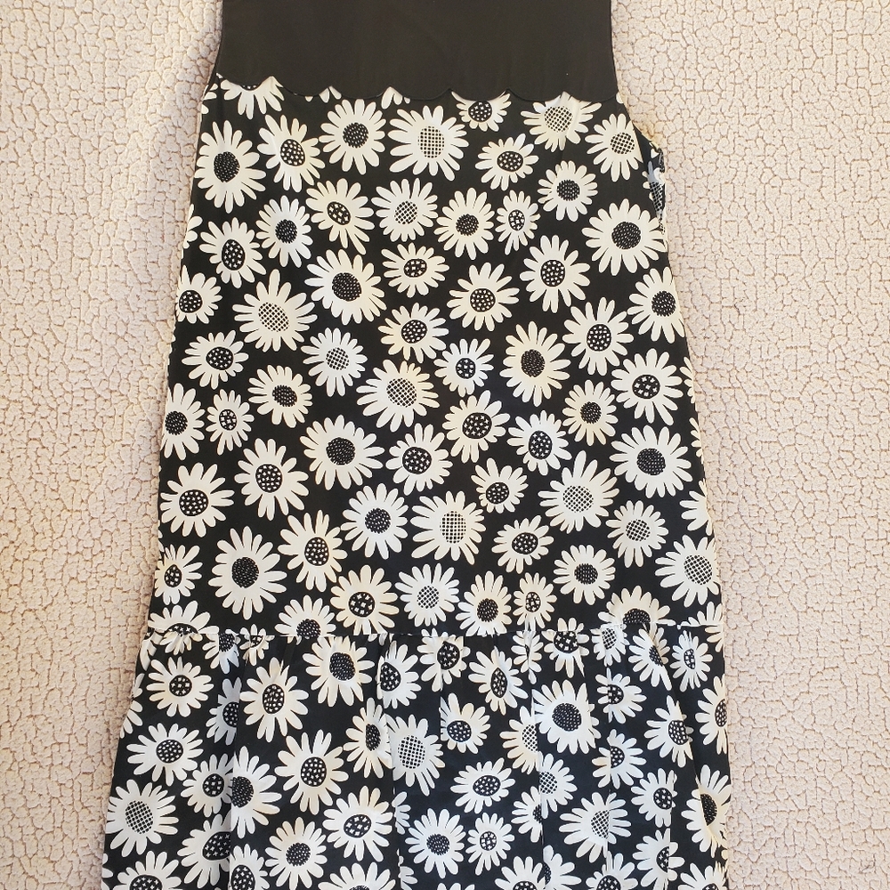 Girls XL Black/White floral print dress, Victoria Beckham for Target, used